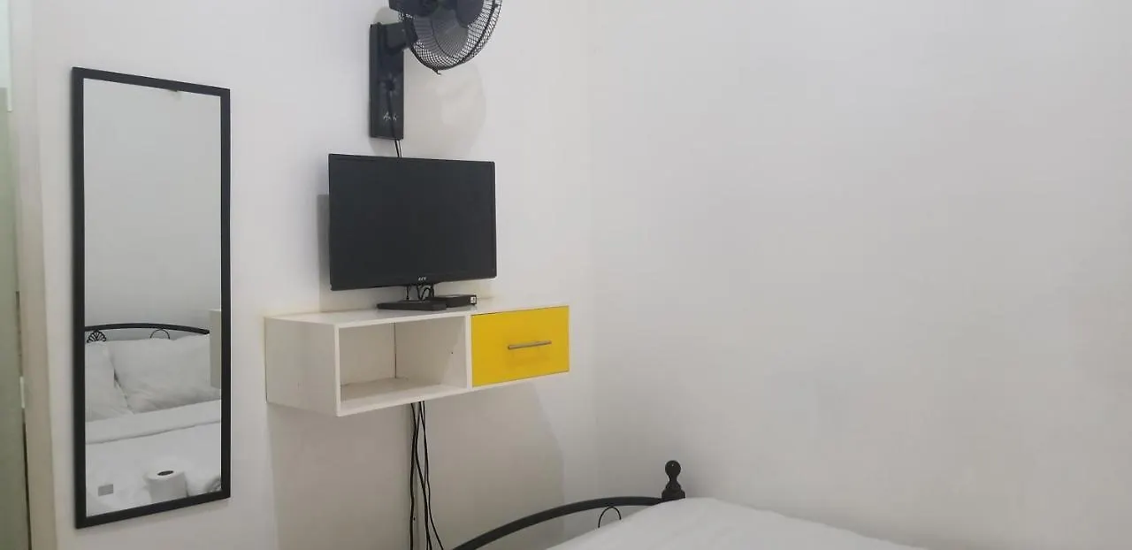 Innsite Room Rentals パサイ 2*,  フィリピン